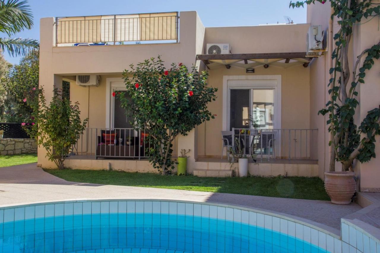 Villa Nopigia Homeleader Exterior photo