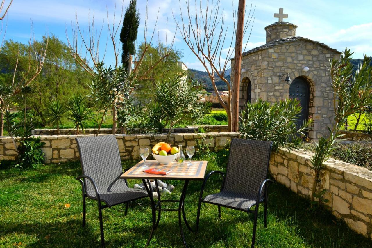 Villa Nopigia Homeleader Exterior photo